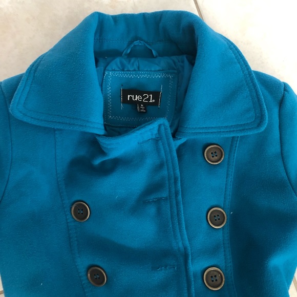 It’s Fall!!!! 🍂🍁 Are you coat ready?! - Picture 3 of 8